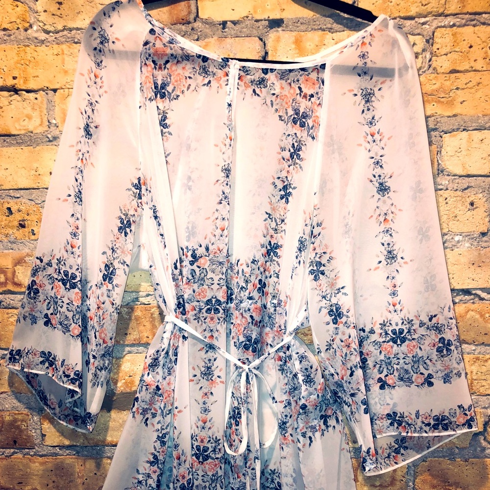 Jessica Simpson Sheer Maternity Baby Doll Blouse